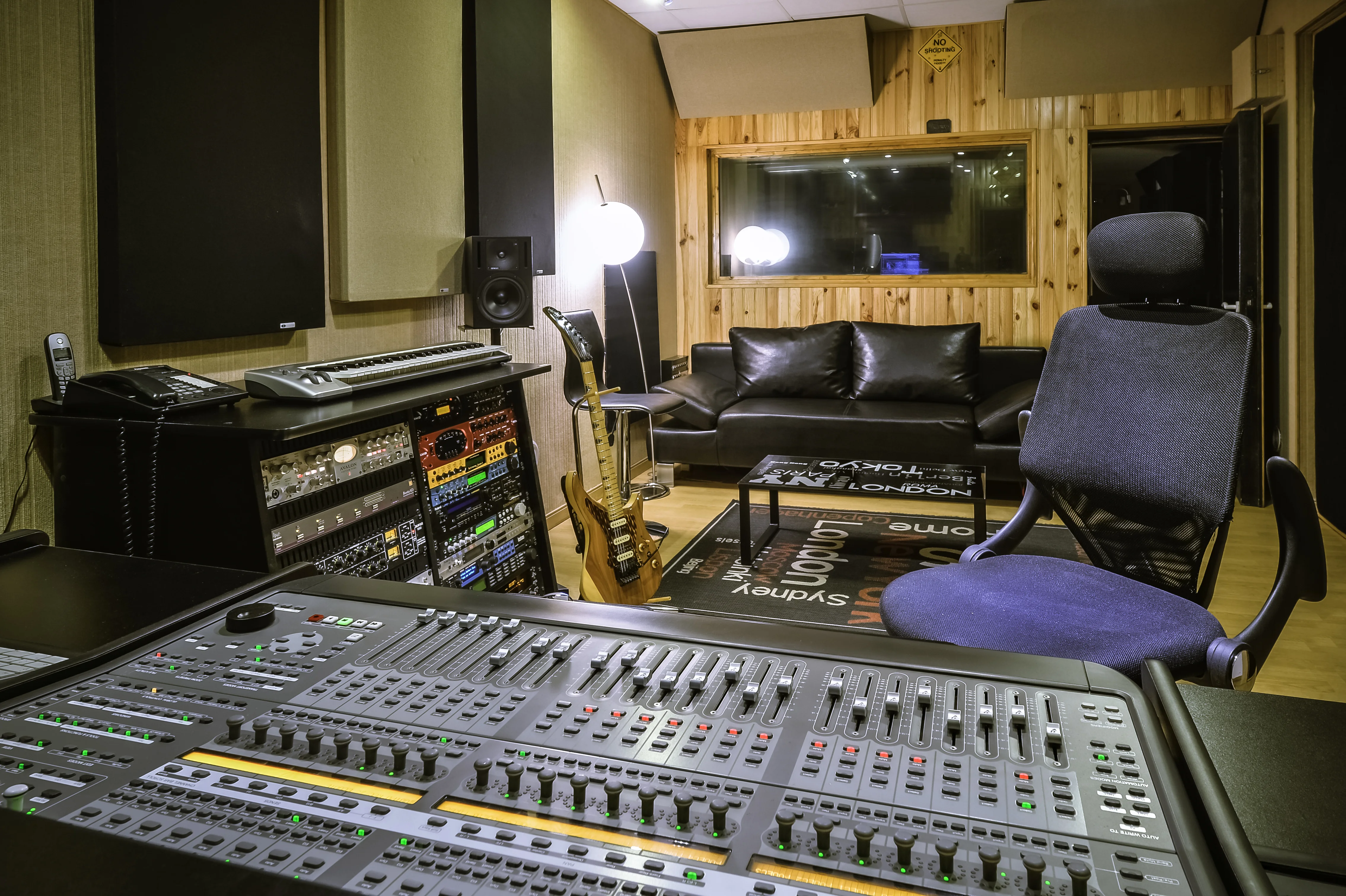 studio 1